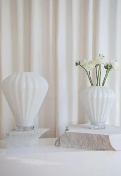 Specktrum Evelyn Vase - Opal Medium