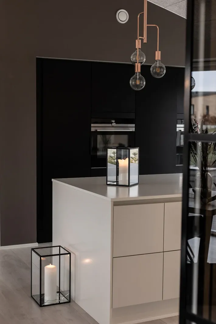 Specktrum Harlequin Lantern - Clear Mirror, Black Frame Small (20*20*30)