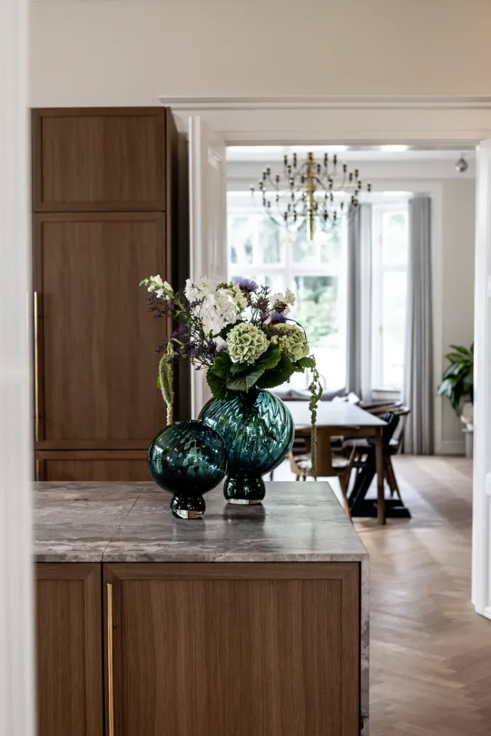 Specktrum Meadow Swirl Vase - Green Large