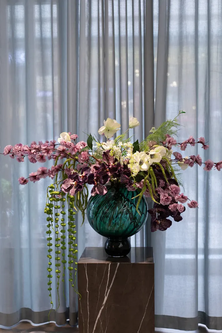 Specktrum Meadow Swirl Vase - Green Large