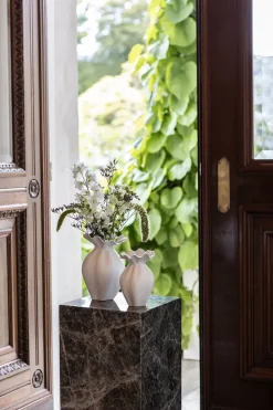 Specktrum Nellie Vase - Off White Medium