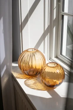 Specktrum Sadie Vase - Line - Amber Medium