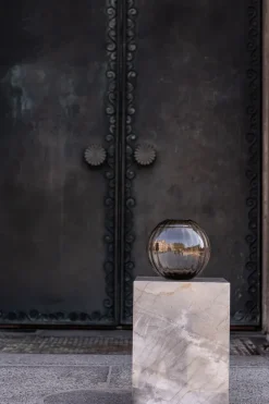 Specktrum Sadie Vase - Line - Topaz Medium