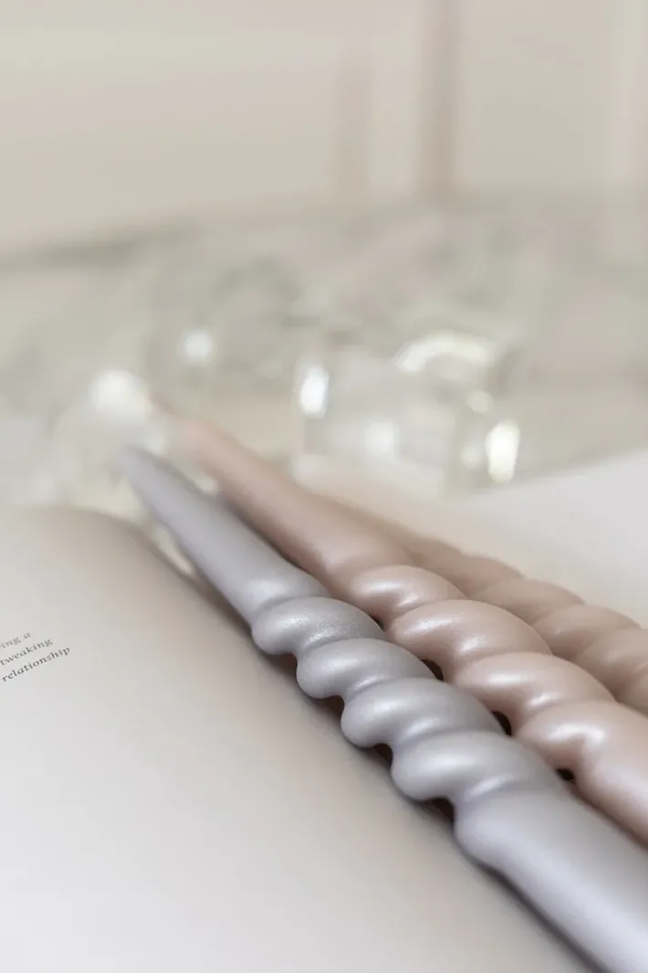 Specktrum The Pearl Candle Collection - Packed with 4 Pieces per box - Silver Grey Pearl Middle Curled