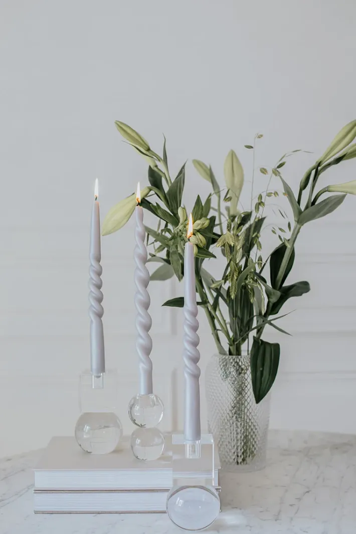 Specktrum The Pearl Candle Collection - Packed with 4 Pieces per box - Silver Grey Pearl Middle Curled